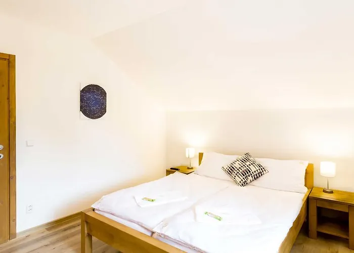 Jensen شقة